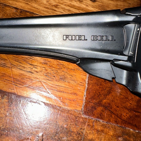 Oakley Fuel Cell sunglassess - Picture 4 of 9